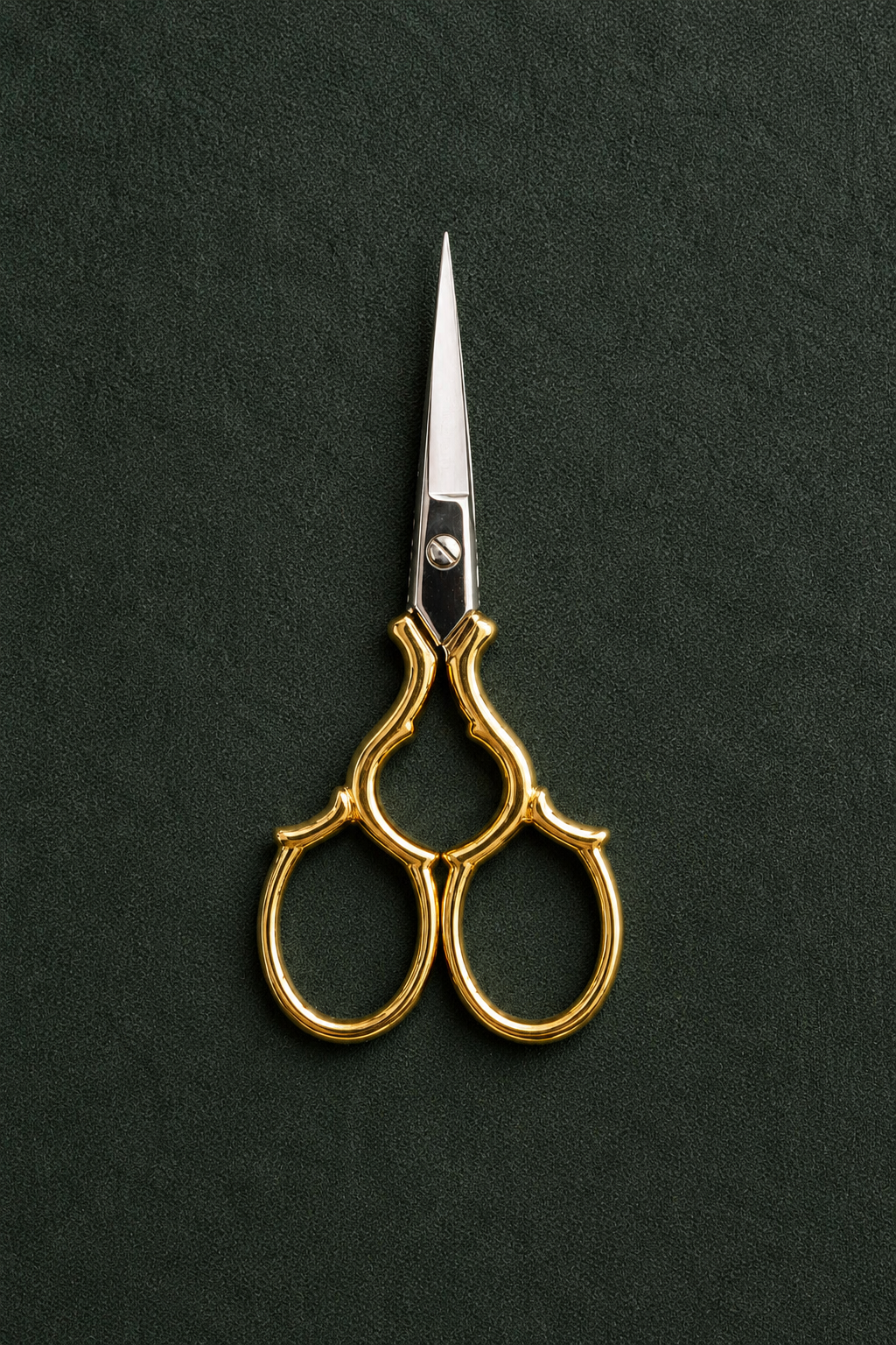 Luna Golden Needlepoint Scissors